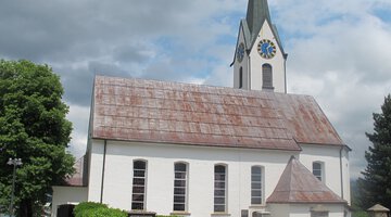 Katholische Pfarrkirche St. Anna in Hirschegg